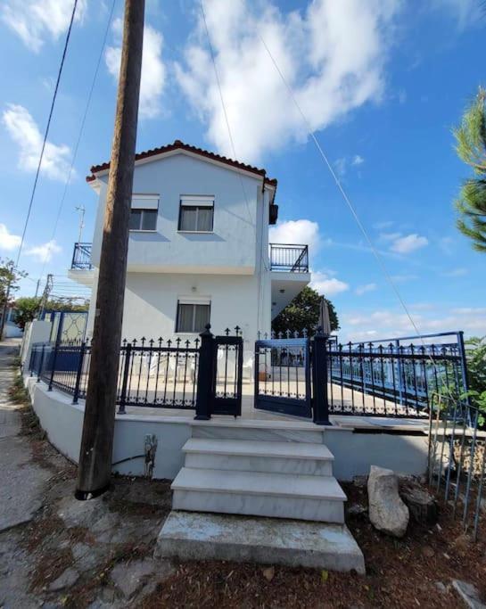 Ocean Vista Retreat Villa Skala Polichnitou Buitenkant foto