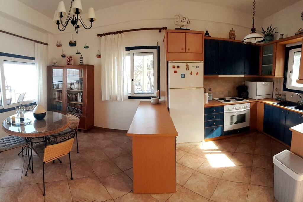 Ocean Vista Retreat Villa Skala Polichnitou Buitenkant foto